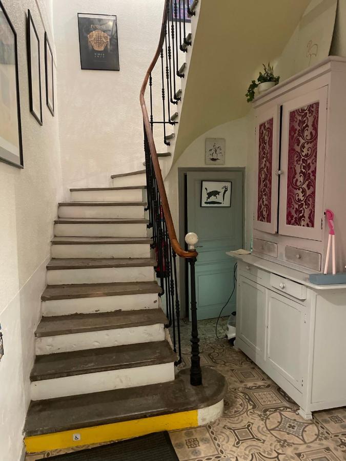 Hotel La Tour Des Fees Quissac  Экстерьер фото
